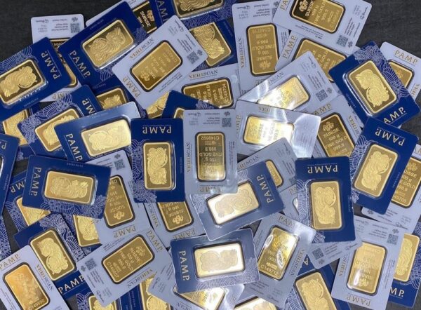 Pamp 999.0 Lady Fortuna Gold Bar Imported